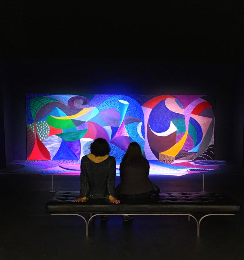 @tyler_sharpe - Couple at National Portrait Gallery - Washington, DC @tyler_sharpe - Couple at National Portrait Gallery - Washington, DC